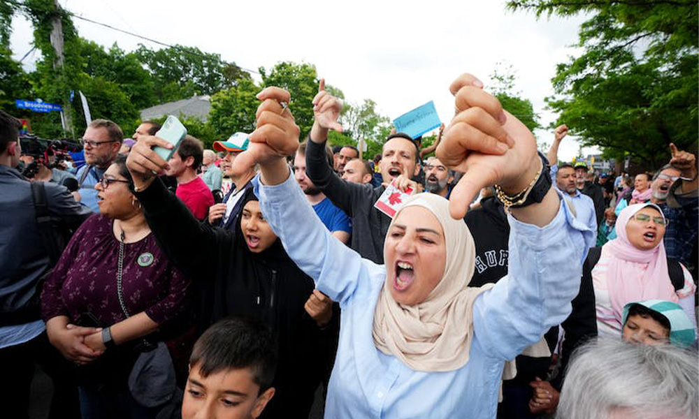 A crowd of protesters